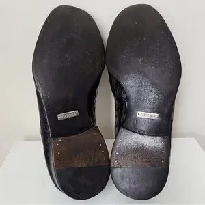 Gucci | Shoes | Gucci 953 Classic Black Alligator Skin  display picture 2